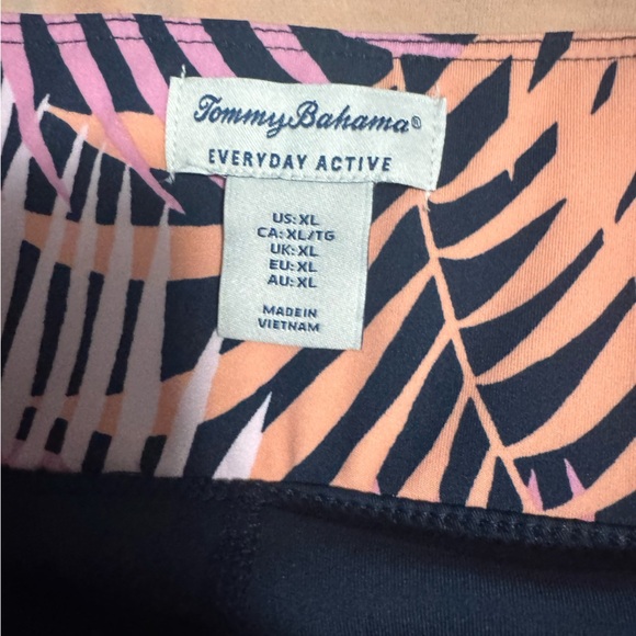 Tommy Bahama Everyday Active Skirted Leggings Women’s XL Tropical Print - Picture 2 of 4